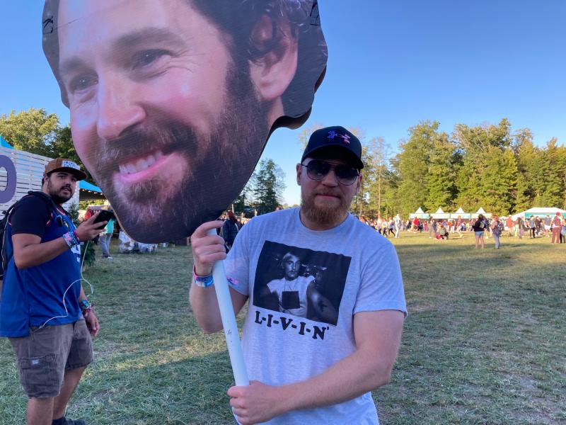 Look at us? Who would have thought? Frank Aquilino of Philadelphia waits in line at the Dogfish Head tent with his good friend Paul Rudd’s head. RYAN MAVITY PHOTO