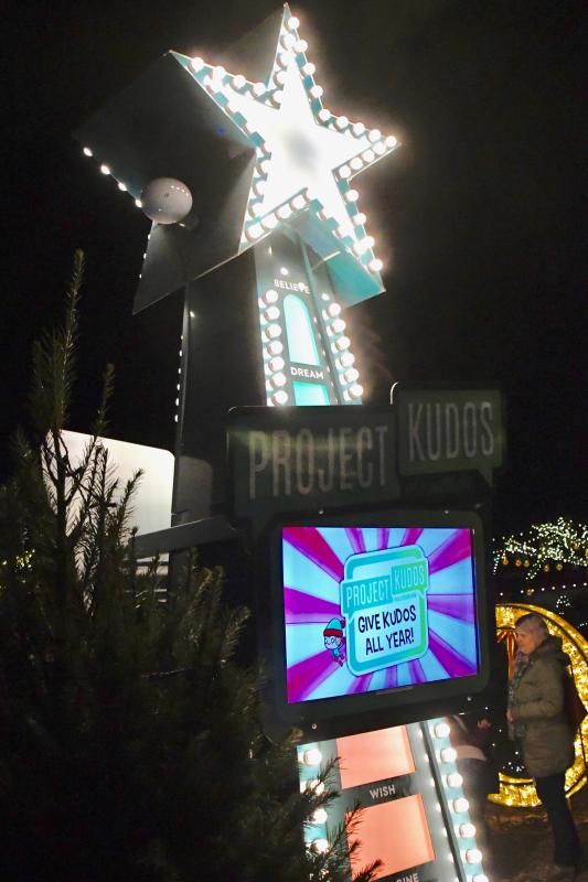Project Kudos gives visitors a chance to recognize those who volunteer to help others in the community.