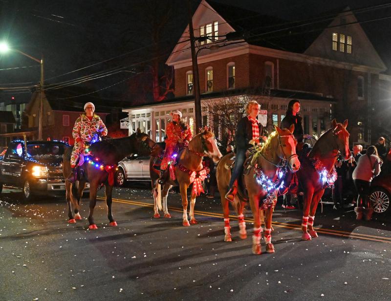 Lewes Christmas parade ushers in holiday season Cape Gazette