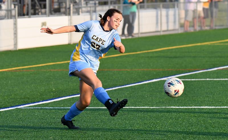 Beacon’s Isla Touw takes a direct kick.