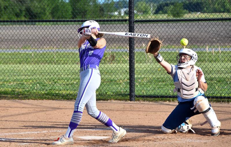 Lake Forest allows a passed ball on a third strike in the bottom of the seventh, letting Lydia Woods score the winning run.