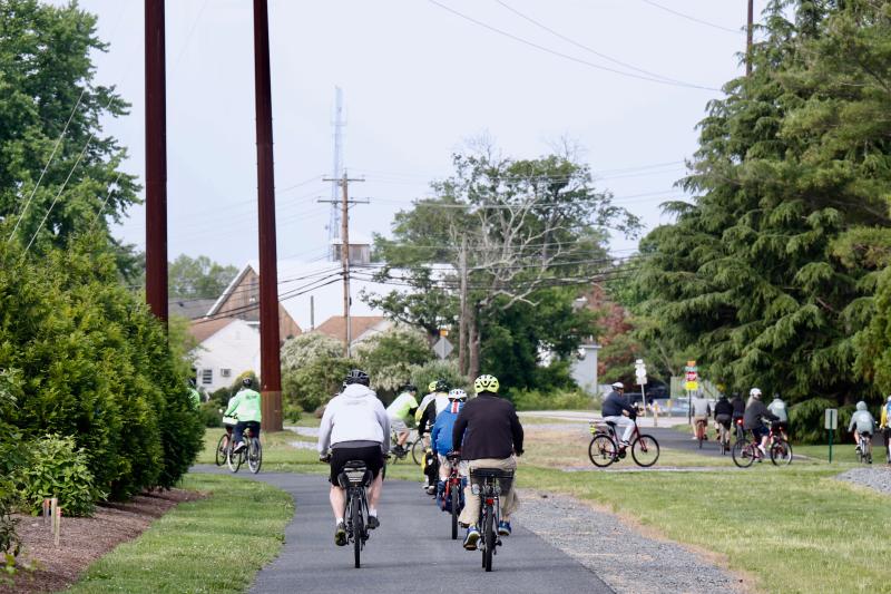 In addition to being a healthy activity, cycling reduces pollution, traffic, transportation costs and the need for vehicular parking. It can also increase the lifespan of cars by limiting the need to use them for smaller trips that are not as gas-efficient as longer ones.