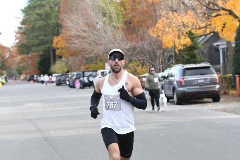 David Tidey of Philly wins the male masters title in 17:09.