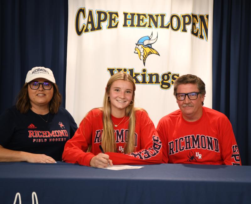 Grace Wiggins will attend the University of Richmond to play field hockey. Shown are (l-r) Kerri Wiggins, Grace Wiggins and Guy Wiggins.