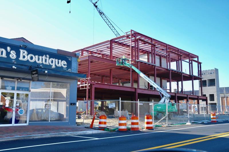 Georgetown’s downtown is undergoing a major transformation with the construction of the new Sussex County Family Court and parking garage. The facility is being built on two main streets in the county seat. RON MACARTHUR PHOTO