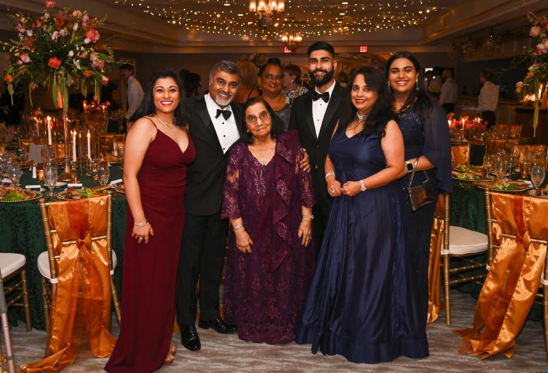 Having a good time at the cocktail hour are (l-r) Meg Keswani Harry Keswani, Laj Keswani, Neel Divecha, Sonia Keswani and Anjali Keswani.