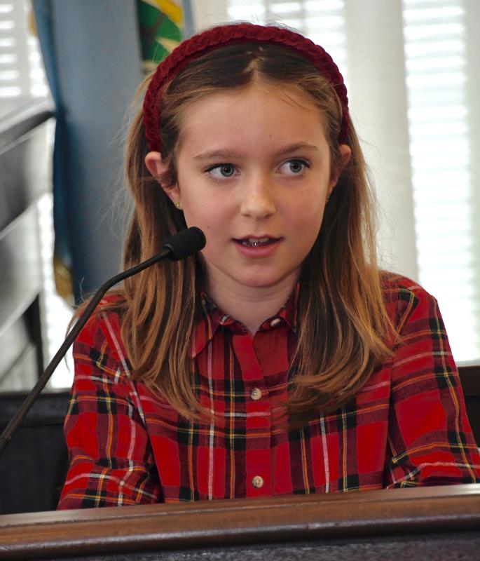 Maggie Nagle, portraying the prosecutor’s daughter, said her mommy told her that Santa Claus is real. “My mommy wouldn’t tell me anything that’s not the truth,” she said.