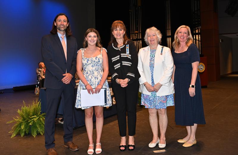 Sophia Chilelli received the Carson Scholar 2023 award, a scholarship from the Col. David Hall Chapter of the Daughters of the American Revolution, The President's Award for Educational Excellence, the State of Delaware Secretary of Education Scholar Award and the University of Richmond President's Scholarship.