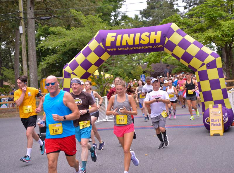The start of the Firecracker 5K at Grove Park in Rehoboth Beach. DAVE FREDERICK PHOTOS
