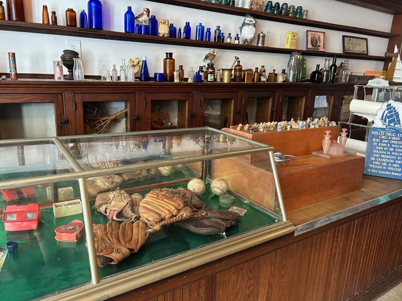 Tour goers had a rare opportunity to check out the former Welch’s pharmacy at 205 Union St. The house with the downstairs pharmacy was built by John Brunner Welch in 1875 and remained in the family until 2011, when it was purchased by Roberta and Gordon Hagen.