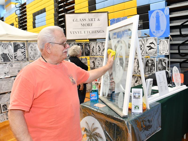 Dave Iverson of Glass Art & More presents his glass art etching decals that can be removed and used again many times on any window or door.