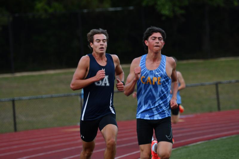 Ryan Moody catches Riley Stazzone on the final straightaway to take second in the 3,200 in 9:40.41. Stazzone ran 9:41.24.