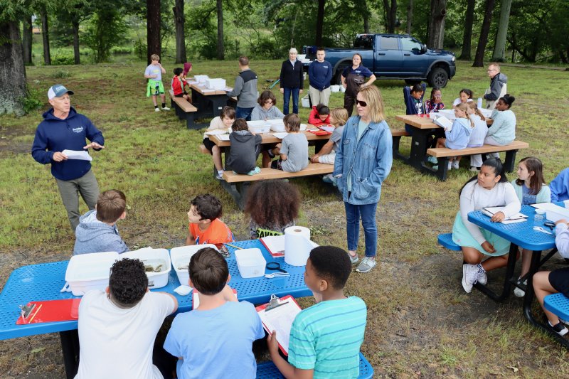 Todd Fritchman briefs the fifth-graders at the start of the workshop, which was held behind the school, just steps from Silver Lake.
