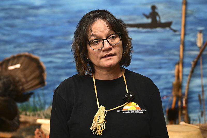 Farrah Norwood-Stigall, assistant chief of the Nanticoke Indian Tribe, speaks to Heritage Day attendees.
