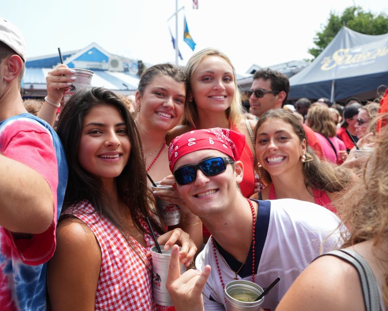 A group of friends enjoys their time at The Starboard. Shown are (l-r) Natalia Aikaterinidis, Elayna Peck, Sean Coleman, Sophia Mitchell and Rachael Pala.