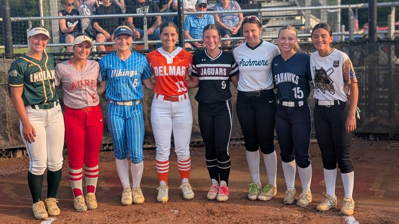 Racing around the base paths were (l-r) Sophie Scurci, Baylee Lynch, Ava Calciano, Jordyn Hollamon, Lauren Foltz, Carly Polsky, Carson Gesuero and Nelmarie Rivera.