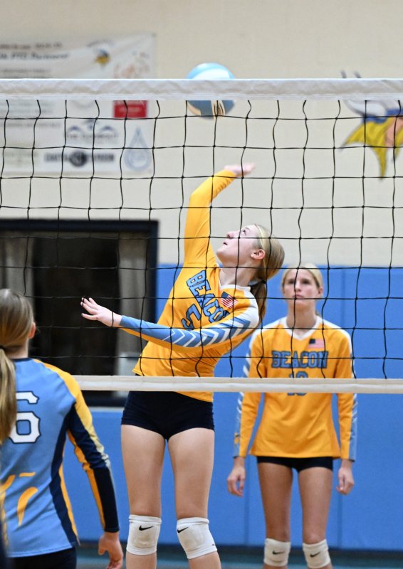 Clover Webb slams a kill for the Beacon squad.