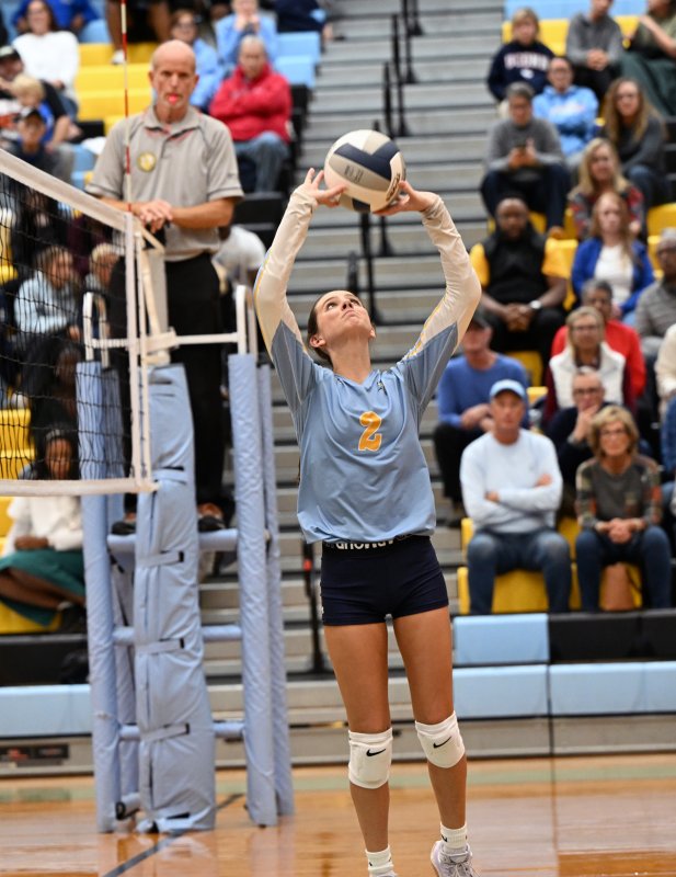 Cape senior setter Kaylee Sockriter puts up an assist.