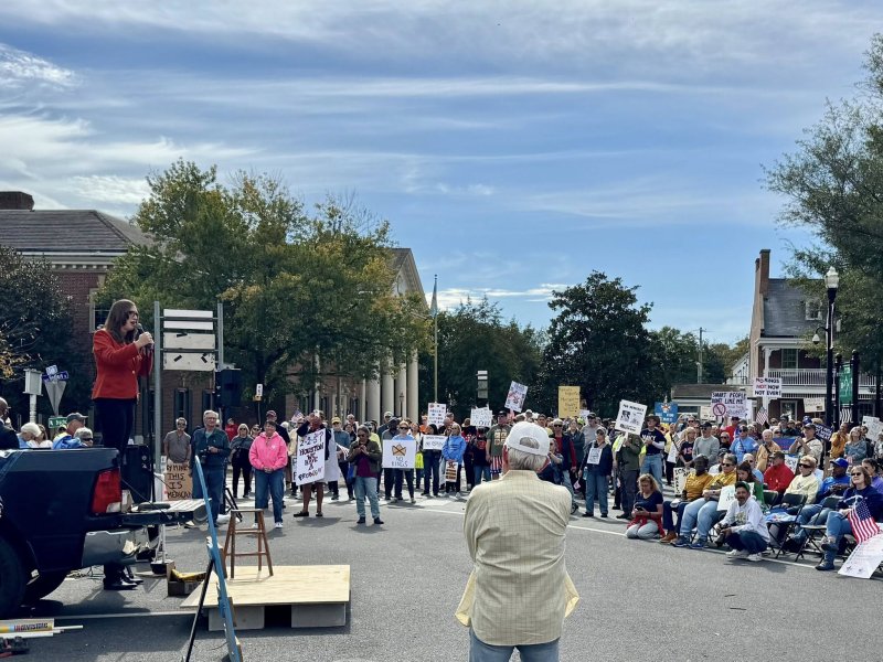 Hundreds showed up to peacefully protest during No Kings Day of Action on The Circle in Georgetown. JILL ROBERTS PHOTO