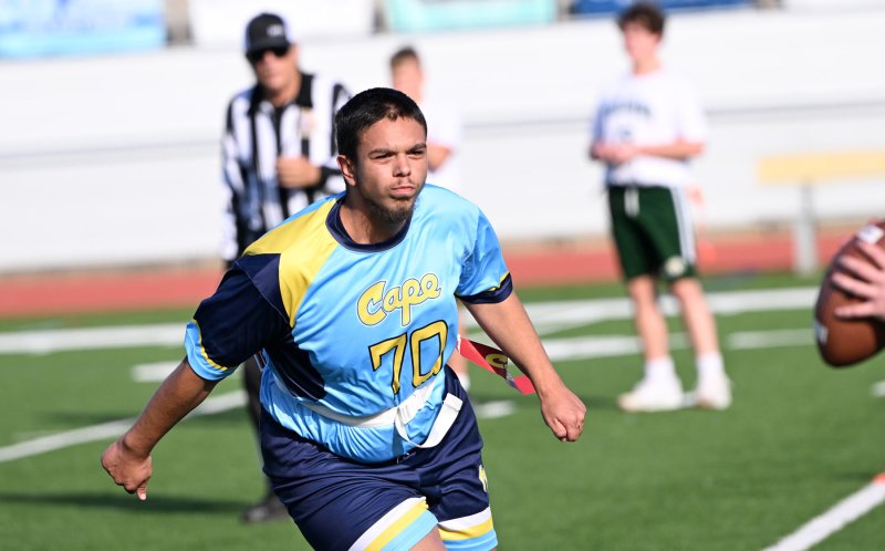 Austin Hastings puts pressure on the IR quarterback. He had three sacks in the game.