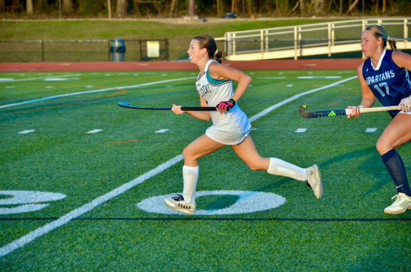 Seahawks freshman Mady Lehman enters the red zone.
