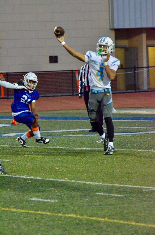 Vikings quarterback Jameson Tingle went 5-for-7 with two touchdowns through the air and added 79 yards to his season total, good for a quarterback rating of 148.2.