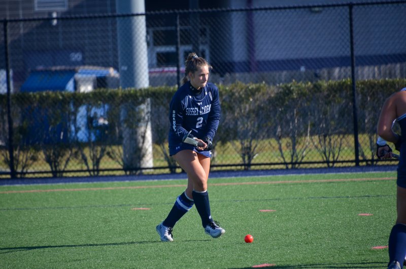 Seahawks sophomore Maeve Lawson begins to drive the ball.