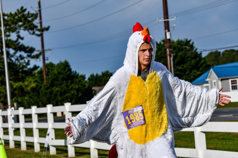 Owen Beitzel, 15, is the first chicken in 20:24.