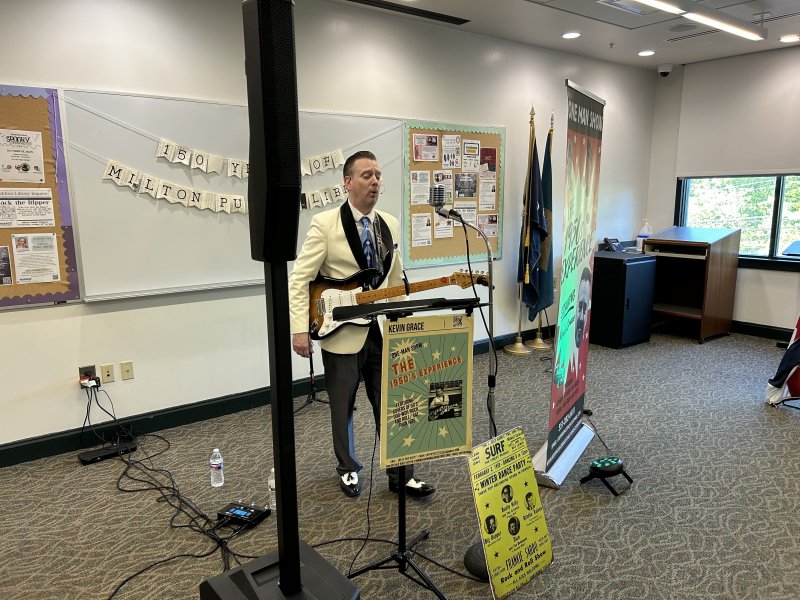 Kevin Grace performs his one-man show “The 1950s Experience,” featuring covers of doo-wop, early rock and Rat Pack hits.