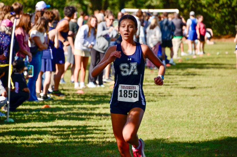 Seahawks freshman Jordan Blades, shown at the Tidewater Classic, continued to improve and was able to tie Riley Moriarty in the Lake Forest meet.