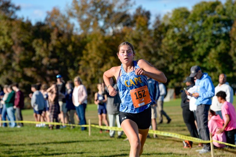 Claudia Stazzone wins the race in 19:29.