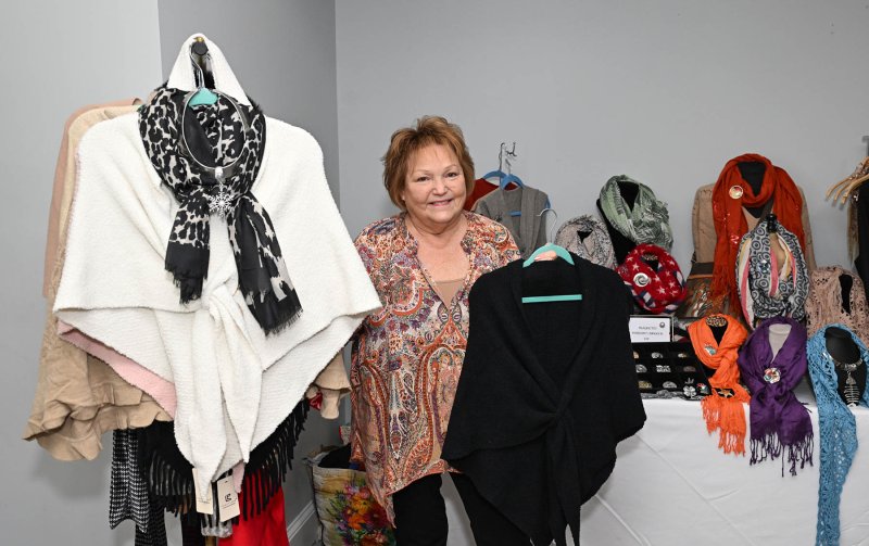 Sue Henry represents Everything That Glitters.