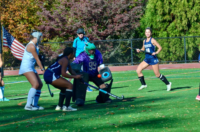 Seahawks senior Kacie Rawlings eyes up the ball.
