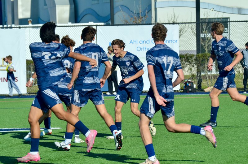 Seahawks captain Liam Stegall is stoked after streaking through the Cape defense and unleashing a low laser for the insurance goal.