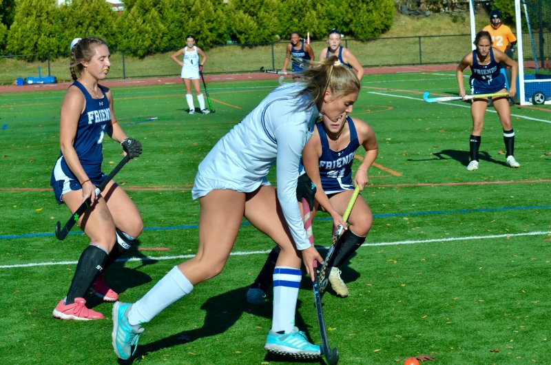 Seahawks senior Ryan Lowe navigates in the corner.