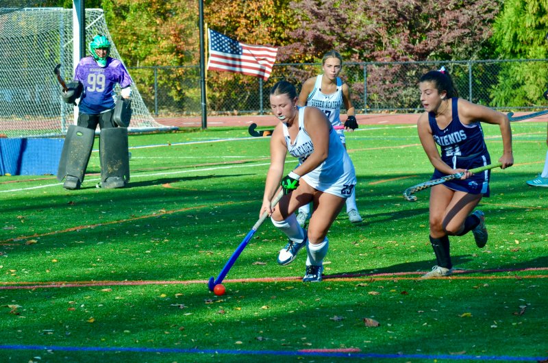 Seahawks freshman Audrey Snyder controls the ball.