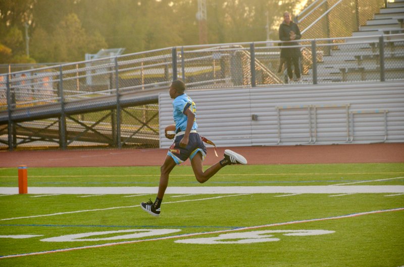 Cape senior Zane Richardson trots in for a score.