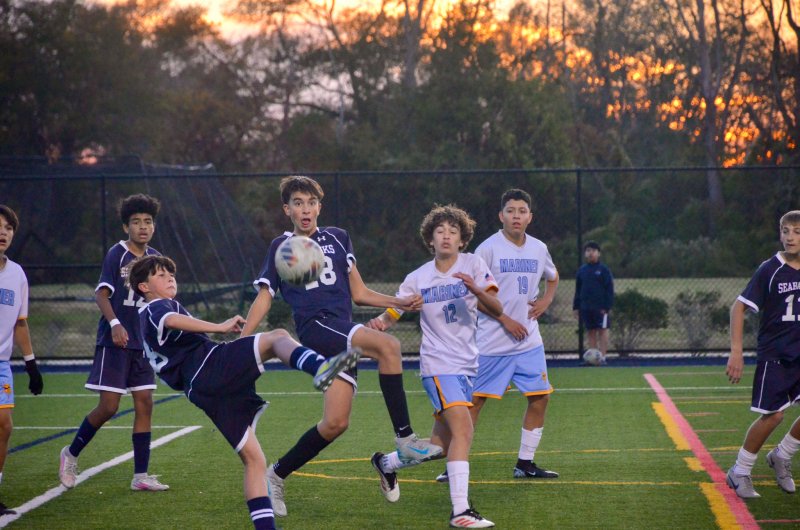 A loose ball generates some interesting looks.