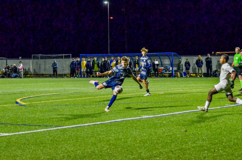 Seahawks captain Chase Ballinger gets overtop of this ball and unleashes a laser for the first goal.