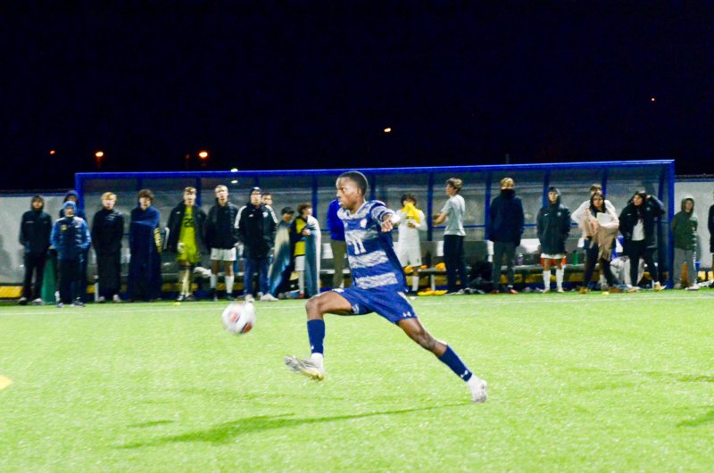 Sussex Academy senior Jesse Jean-Louis flashes his speed.