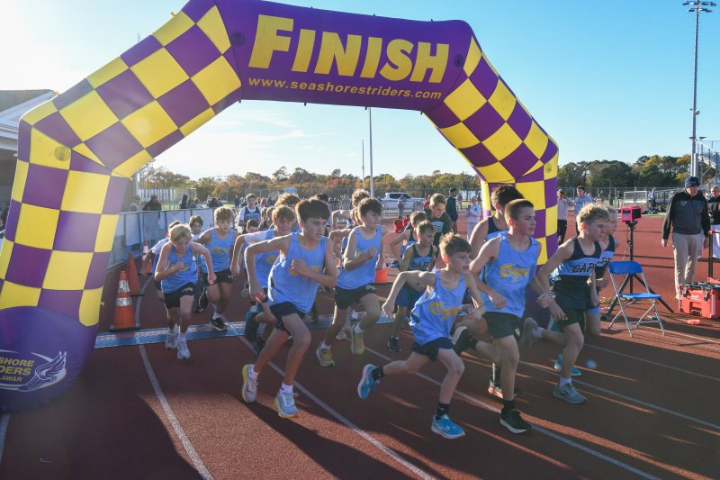 The start of the boys’ race.
