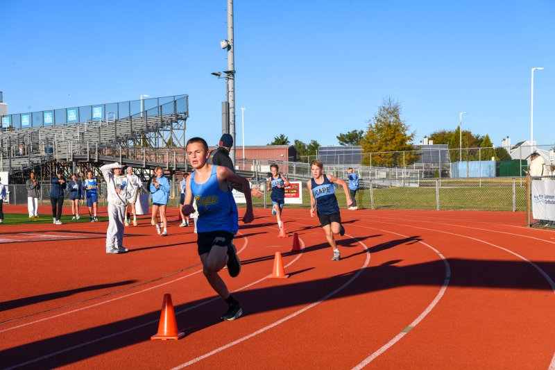 Thomas Bonk of Beacon wins the boys’ race.