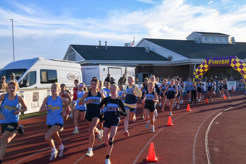 The start of the girls’ middle school race at Cape.