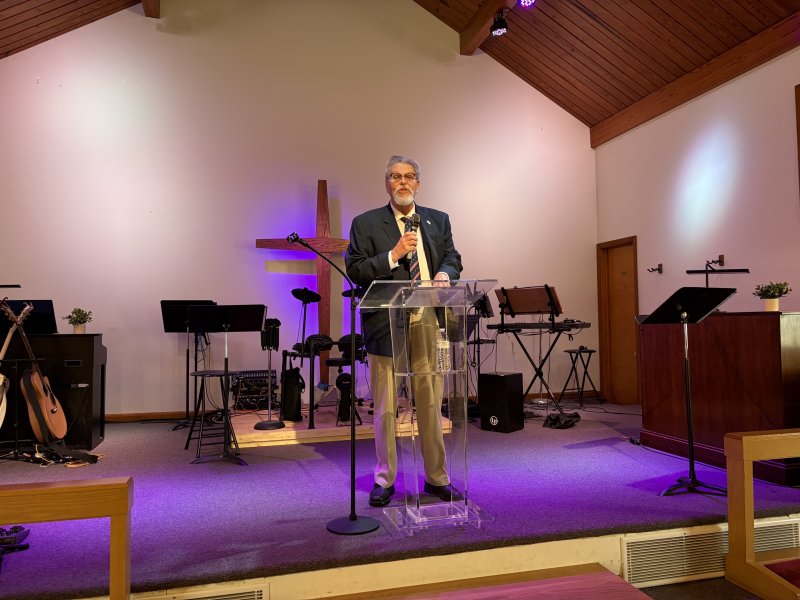 Milton Mayor John Collier speaks about the history and importance of Veterans Day.