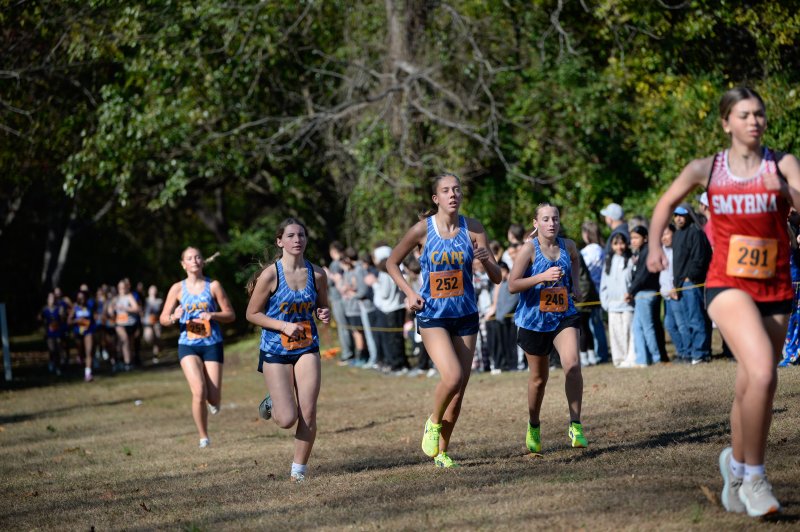 The girls’ JV race steps off.