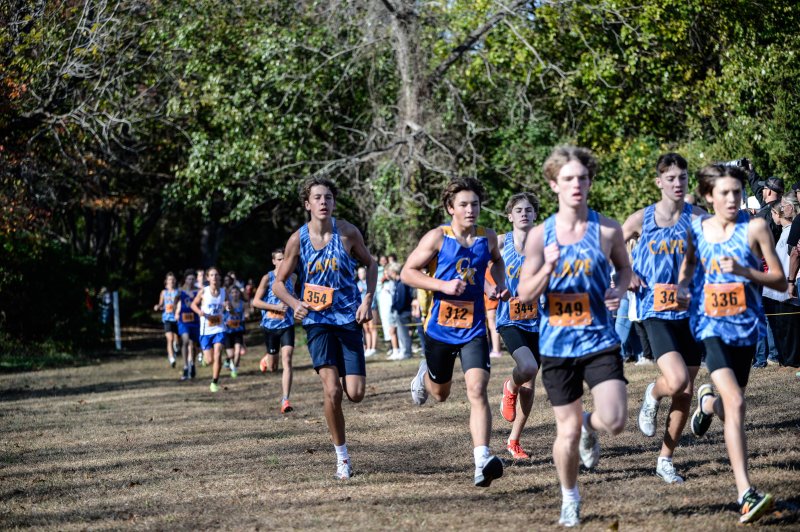 The Cape JV boys’ team dominated its race, taking the top 10 spots.