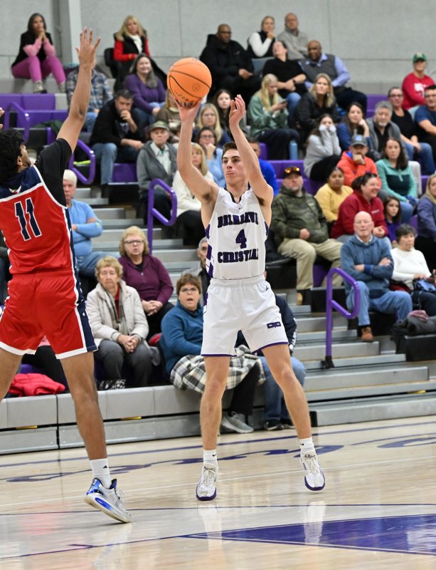 Royals junior Landon Jackson hits a jumper.