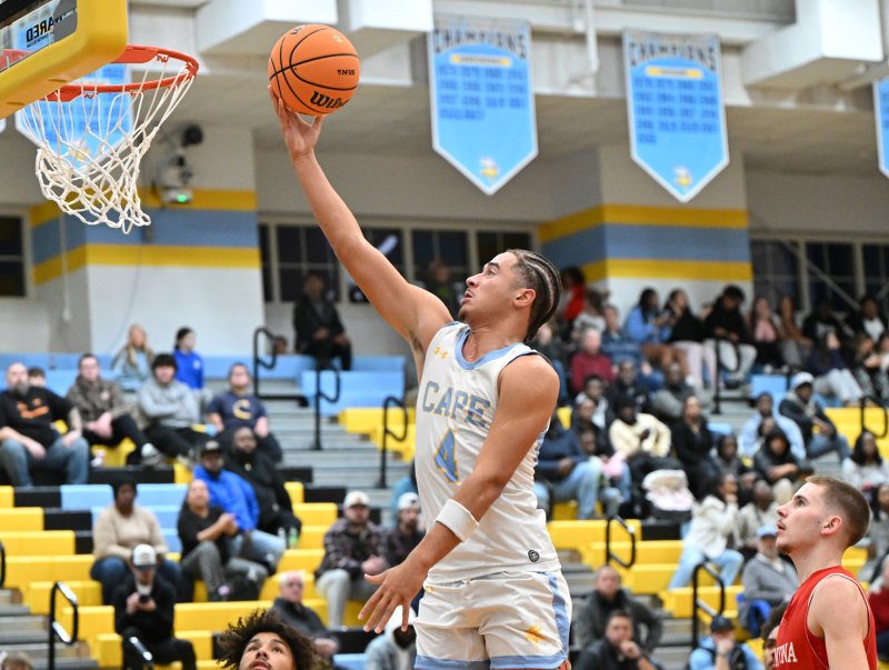 Cape’s Jameson Tingle lays in two of his 20 points in the victory.