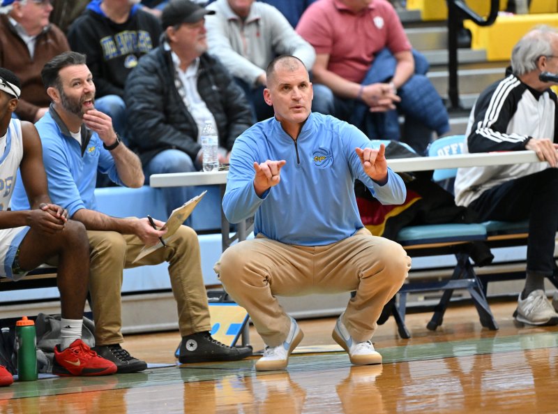 Cape coach Steve Re calls out a offensive play.