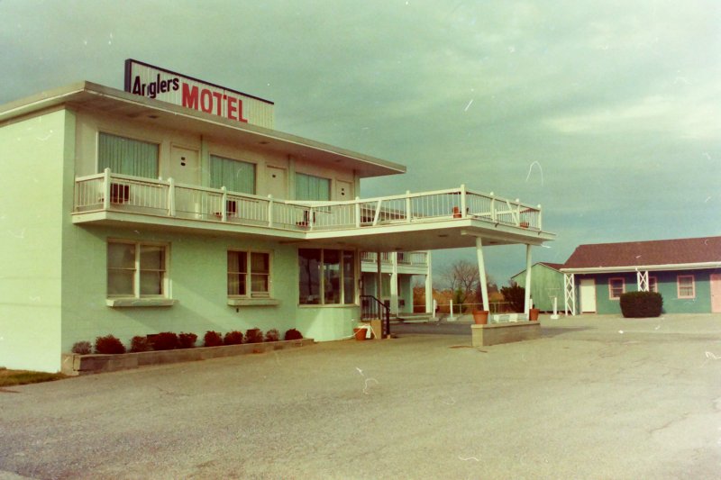 The Angler’s Motel as it appeared in 2002. CAPE GAZETTE ARCHIVES/DENNIS FORNEY